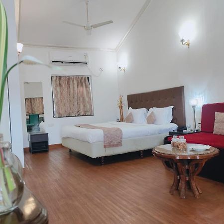 The Center Court Resort & Spa Varca Luaran gambar