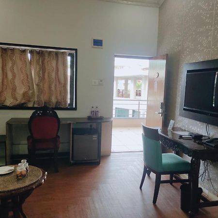 The Center Court Resort & Spa Varca Luaran gambar