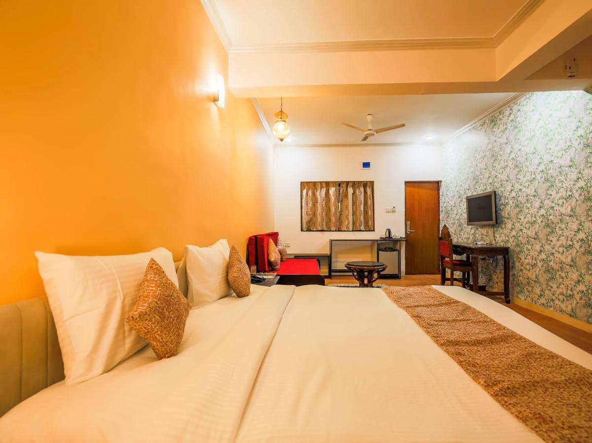 The Center Court Resort & Spa Varca Luaran gambar
