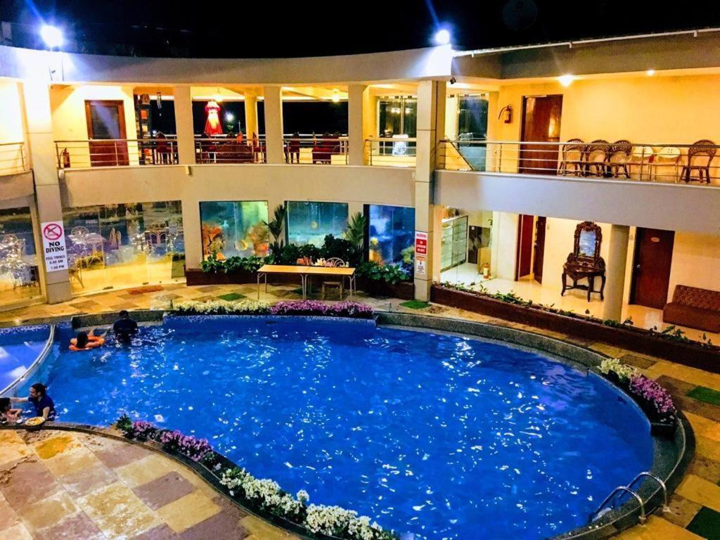 The Center Court Resort & Spa Varca Luaran gambar
