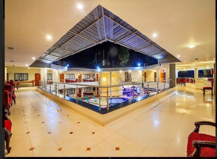 The Center Court Resort & Spa Varca Luaran gambar