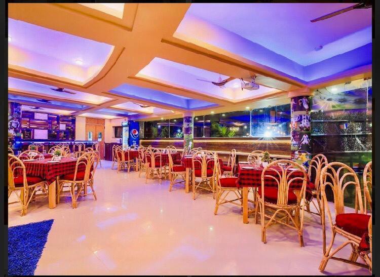 The Center Court Resort & Spa Varca Luaran gambar