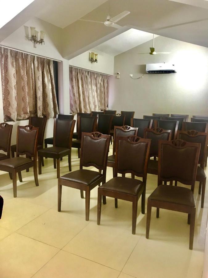 The Center Court Resort & Spa Varca Luaran gambar