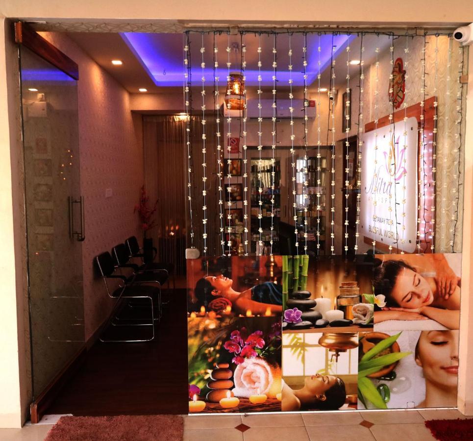 The Center Court Resort & Spa Varca Luaran gambar