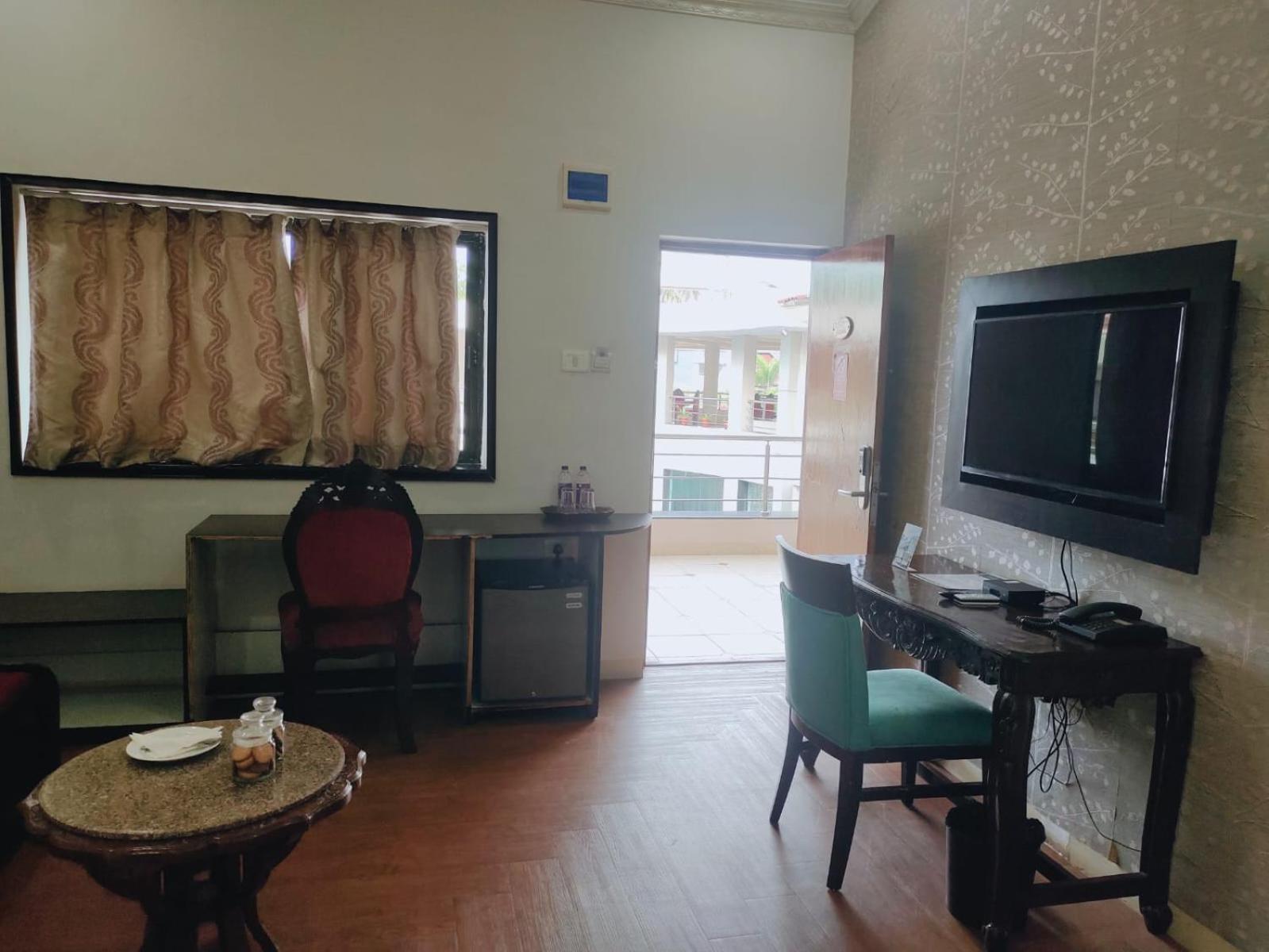 The Center Court Resort & Spa Varca Luaran gambar